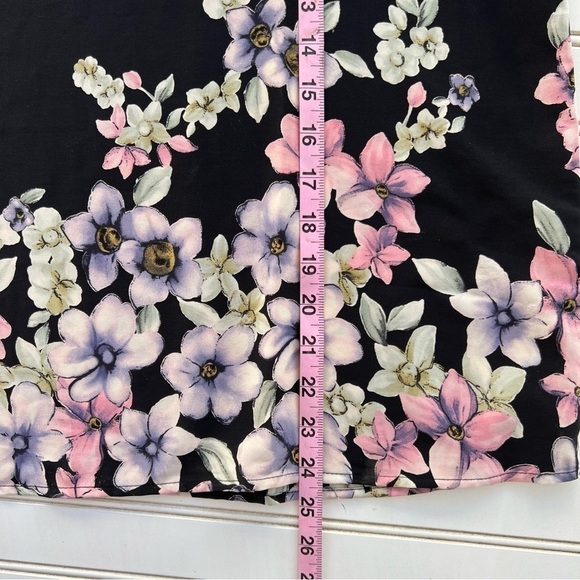 Black floral blouse Size Large by Sweet Rain - Picture 9 of 10